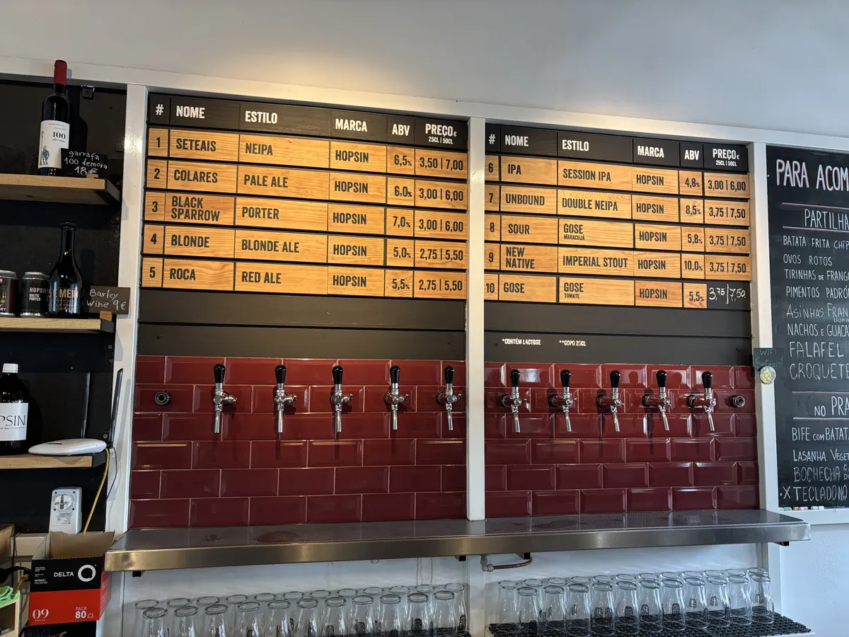 20251022-032100-9e7cad92-e0fb-430b-9bce-d0c674fedd66