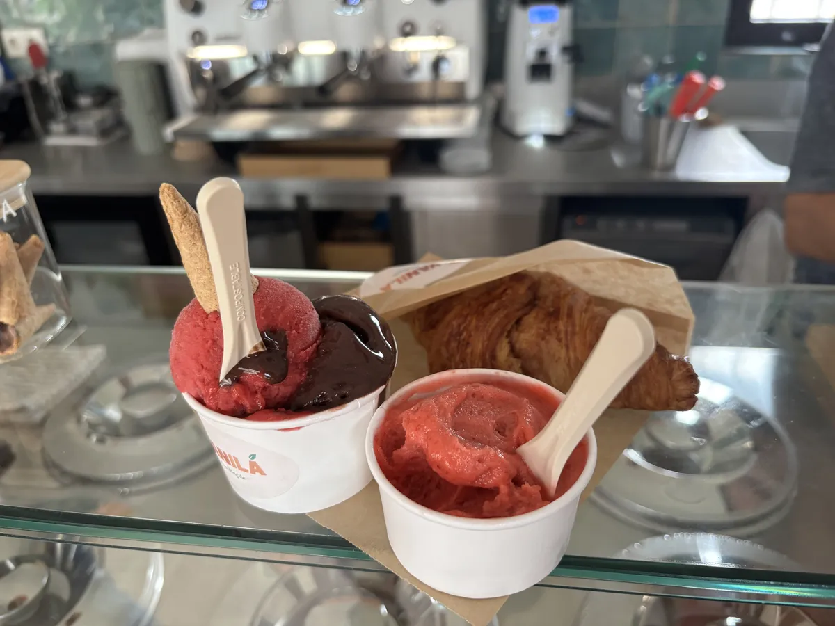 20251022-053200-c8f0386f-3b3c-49e3-9d4e-bd0d99c348b3