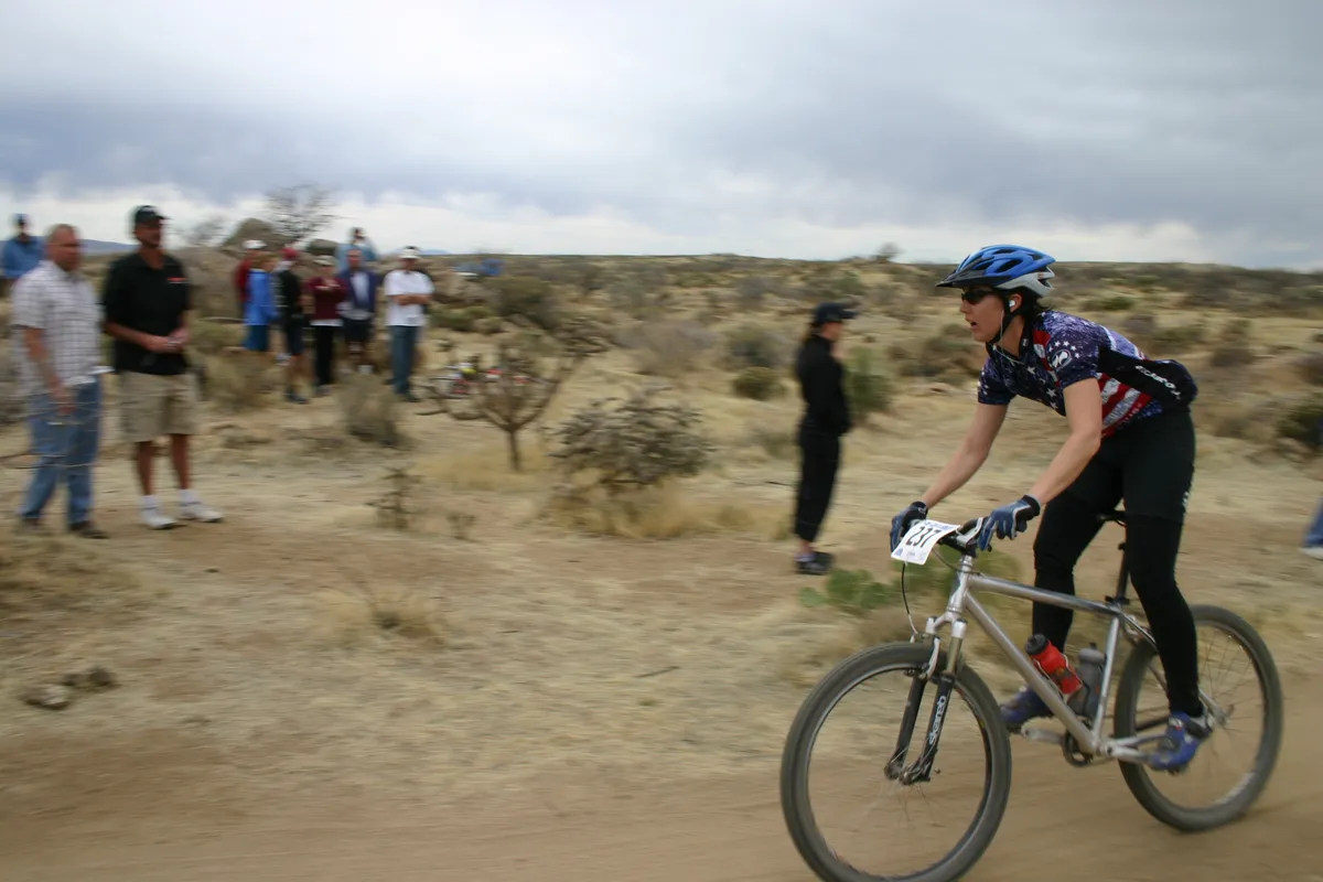 Lynn finishes the race (2)