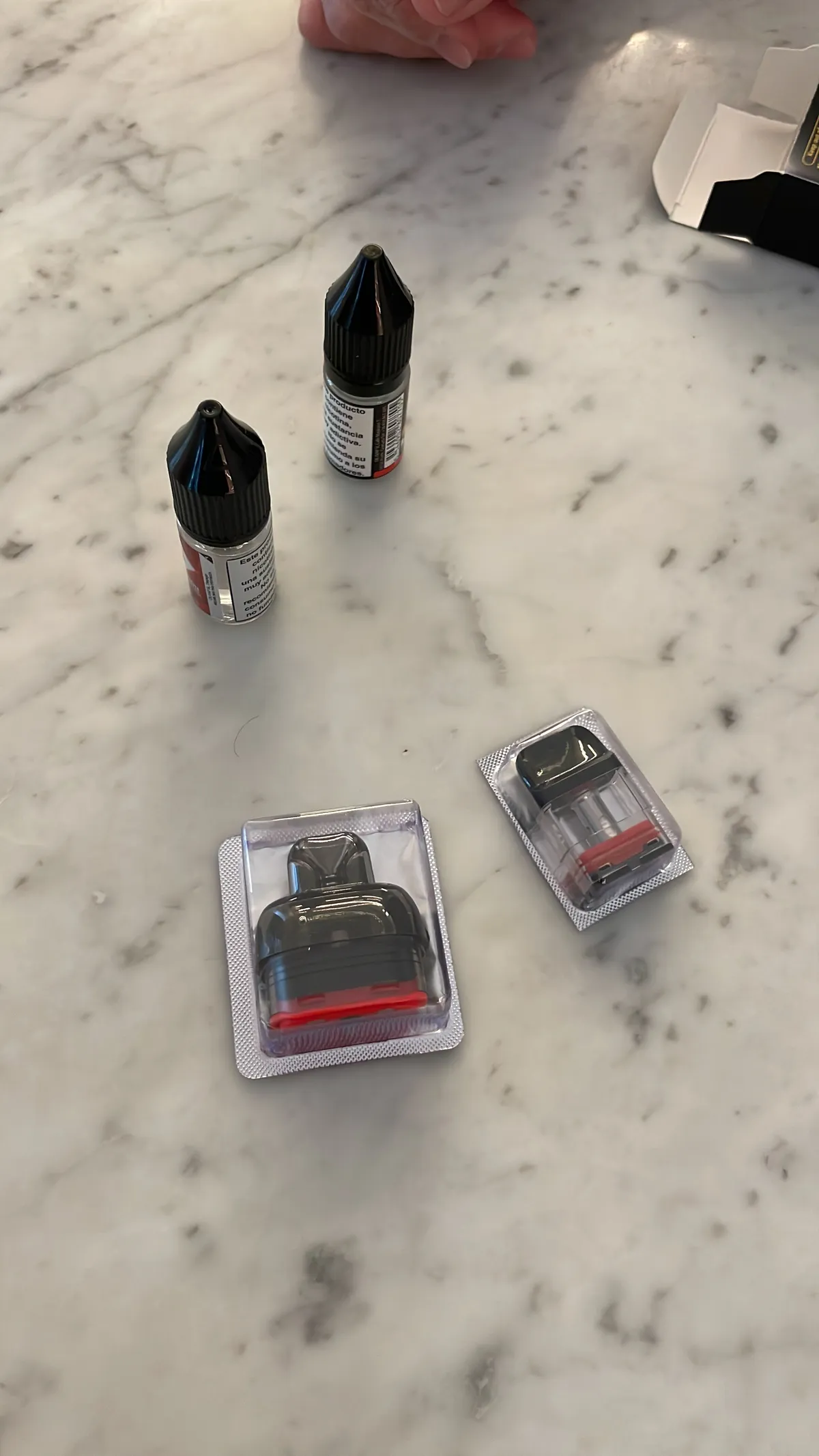 B18F2C6B-1E94-4F08-8452-F066D8BA0C23