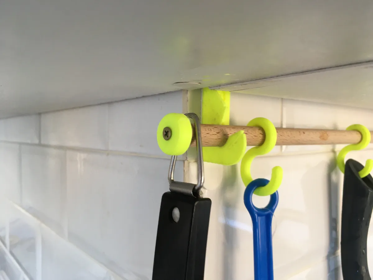 ParemetricKitchenHanger