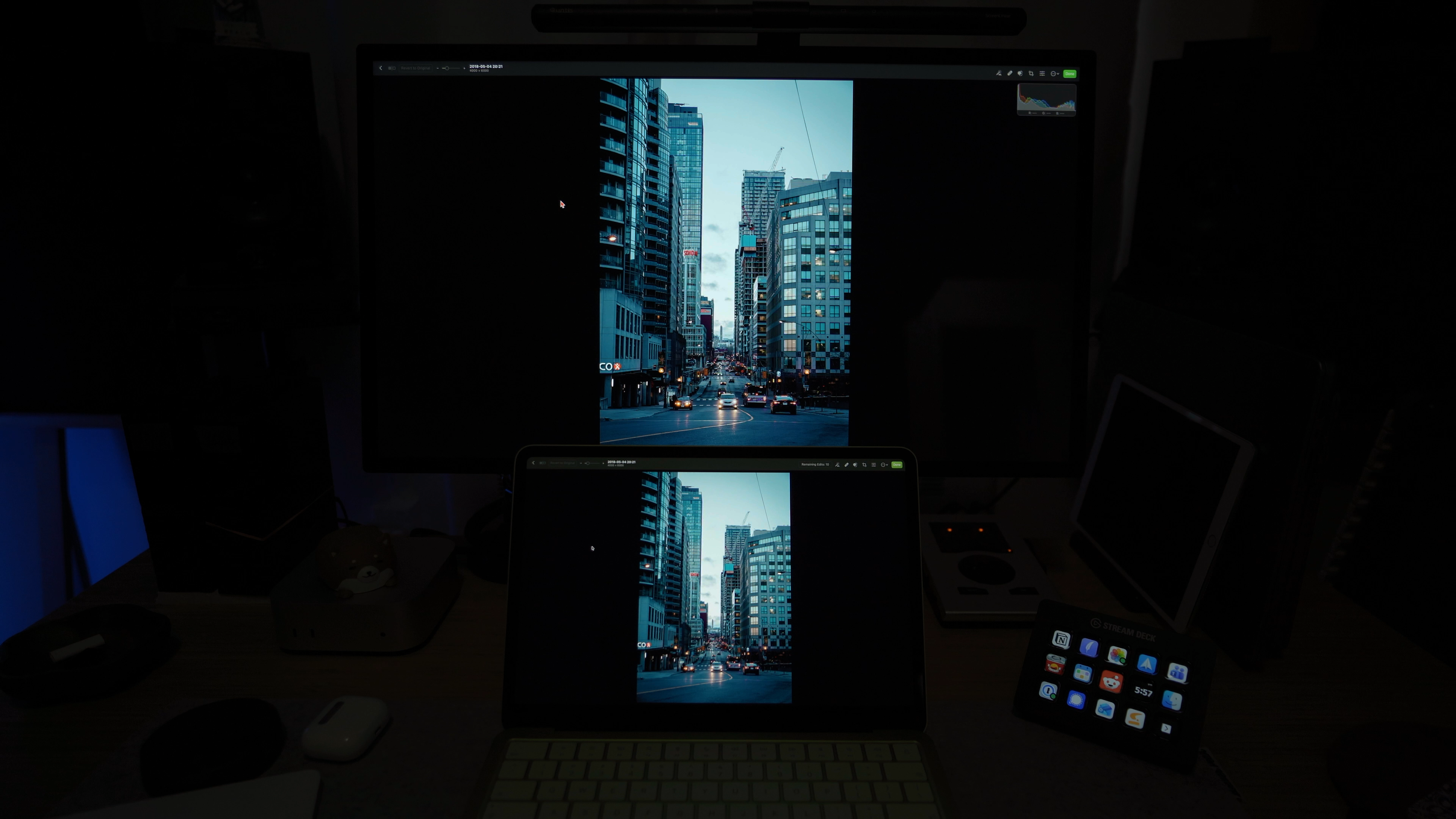 Neo vs Apple Studio Display Example 6