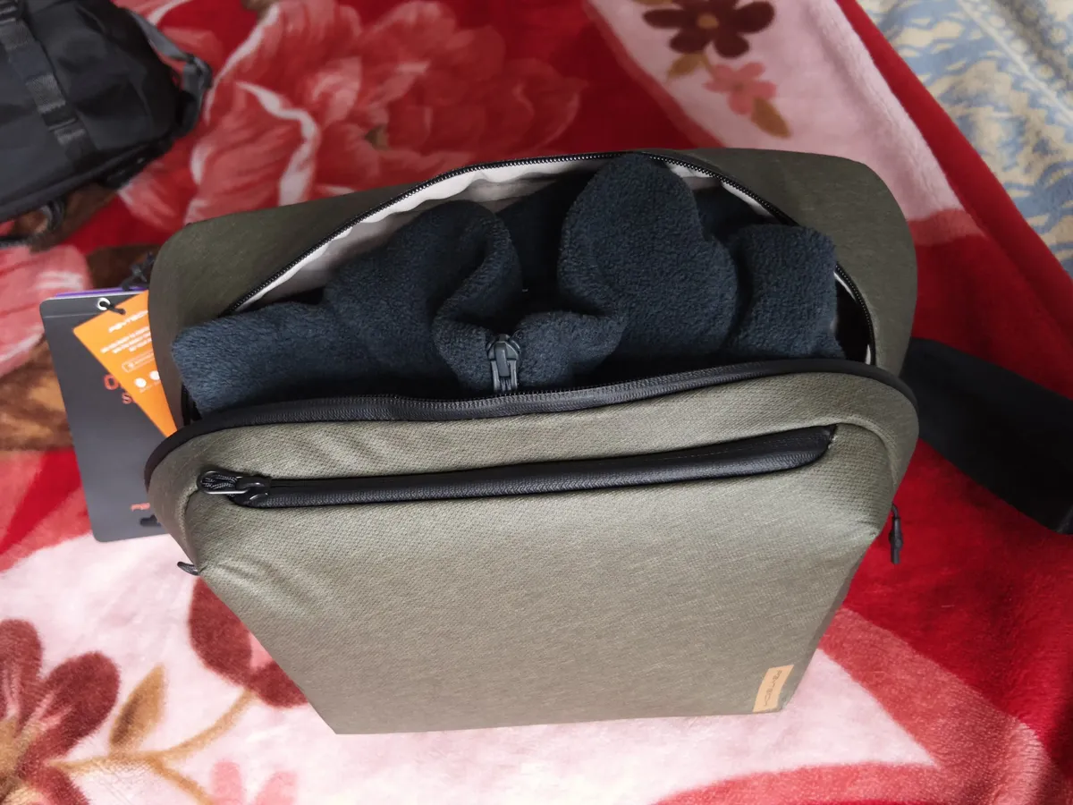 Fluffy fleece in the PGYTech OneGo Solo V2 6L