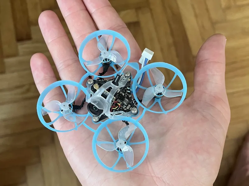 drone_in_palm