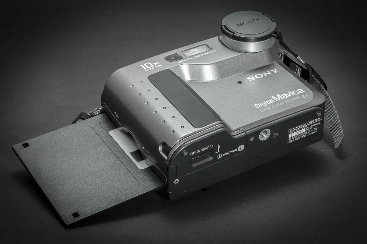 Sony-Digital-Mavica-MVC-FD73-Floppy