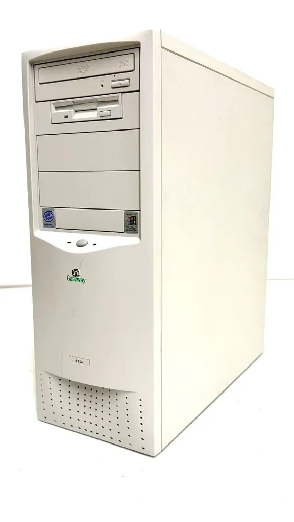 Beige Gateway tower desktop PC with DVD-ROM and floppy drives