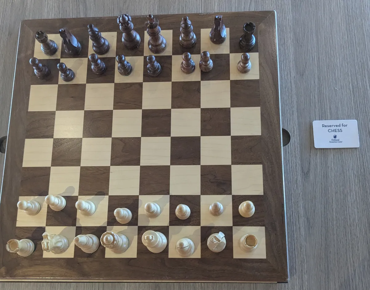 chess-table
