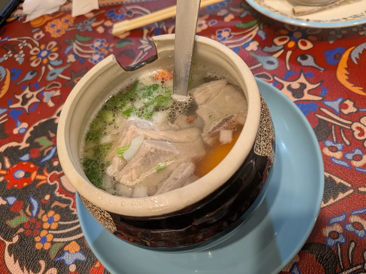 罐罐羊肉スープ