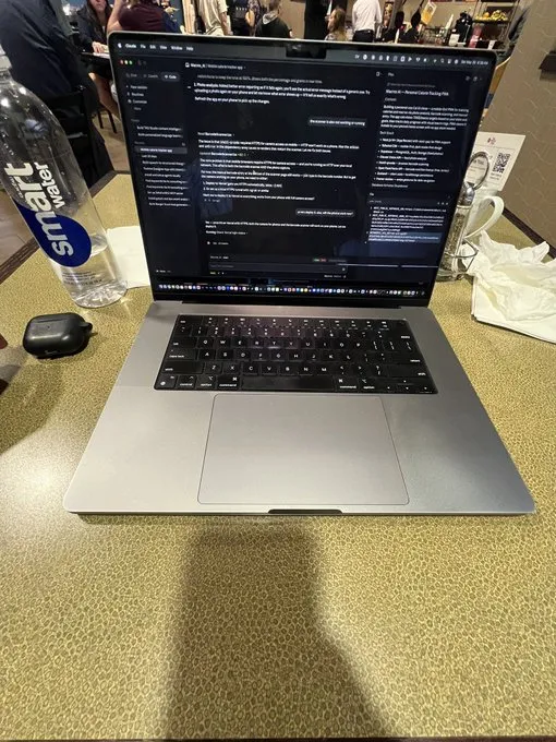macbook on saturdays
