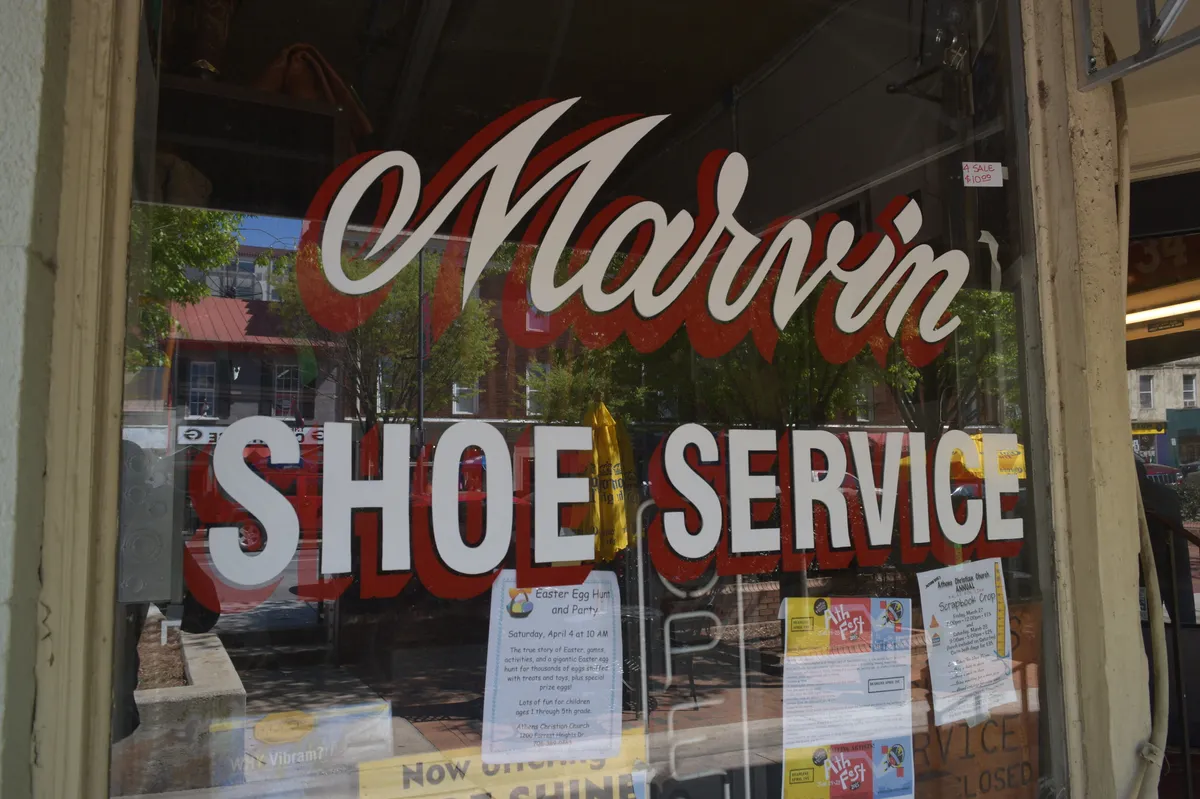 16988420981_8b8ce5b43d_k