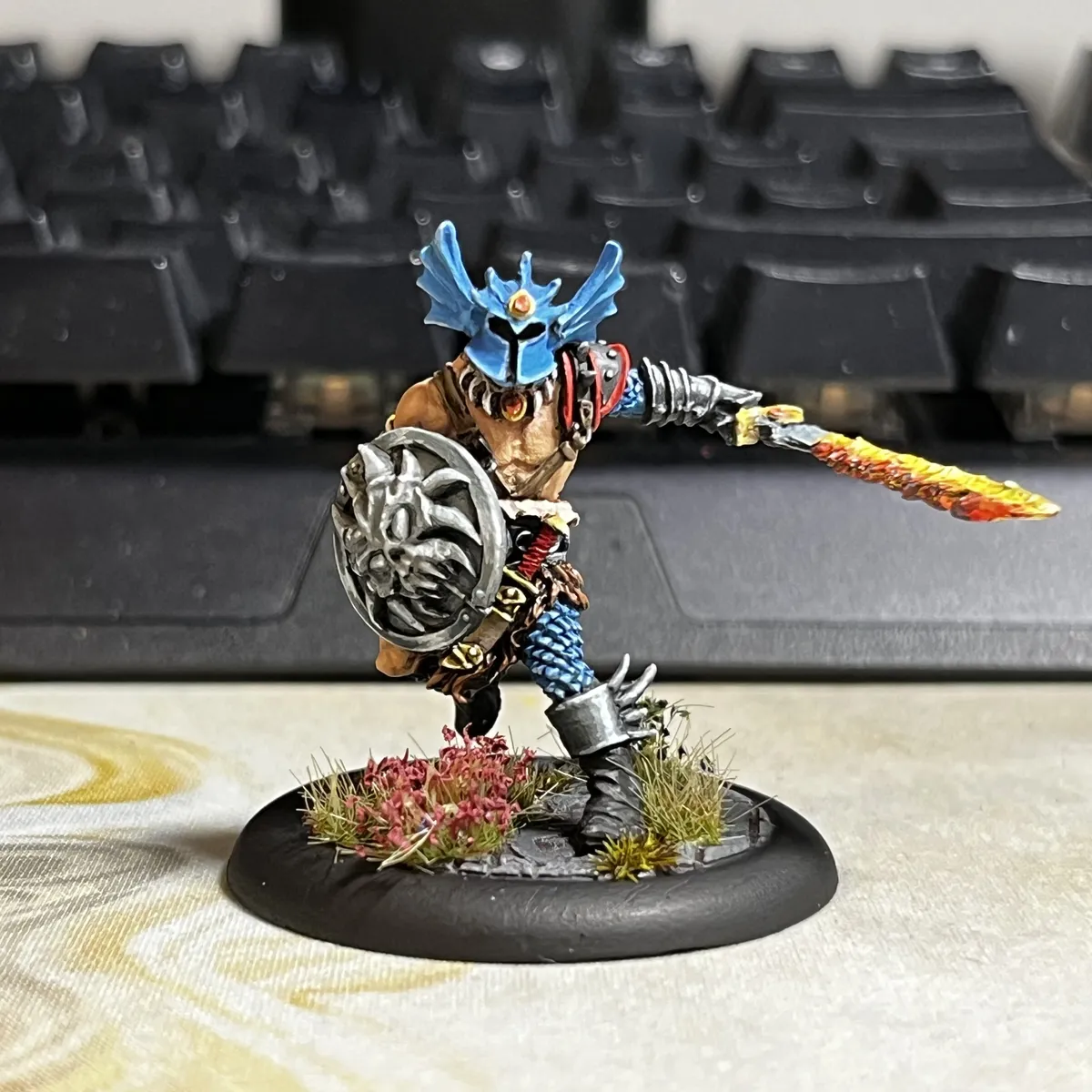 Warduke, from the front. Miniature by Forge of Ice and available via Fenris Games