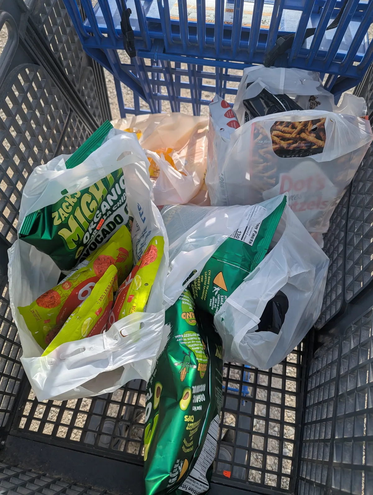 PXL_20251031_203630819