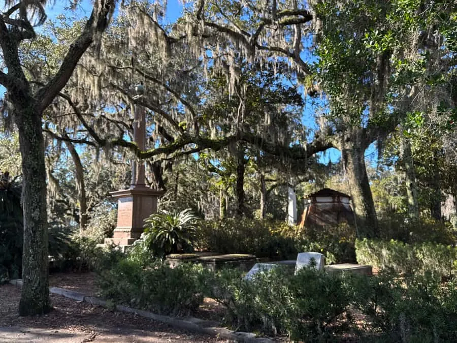 Bonaventure Cemetary
