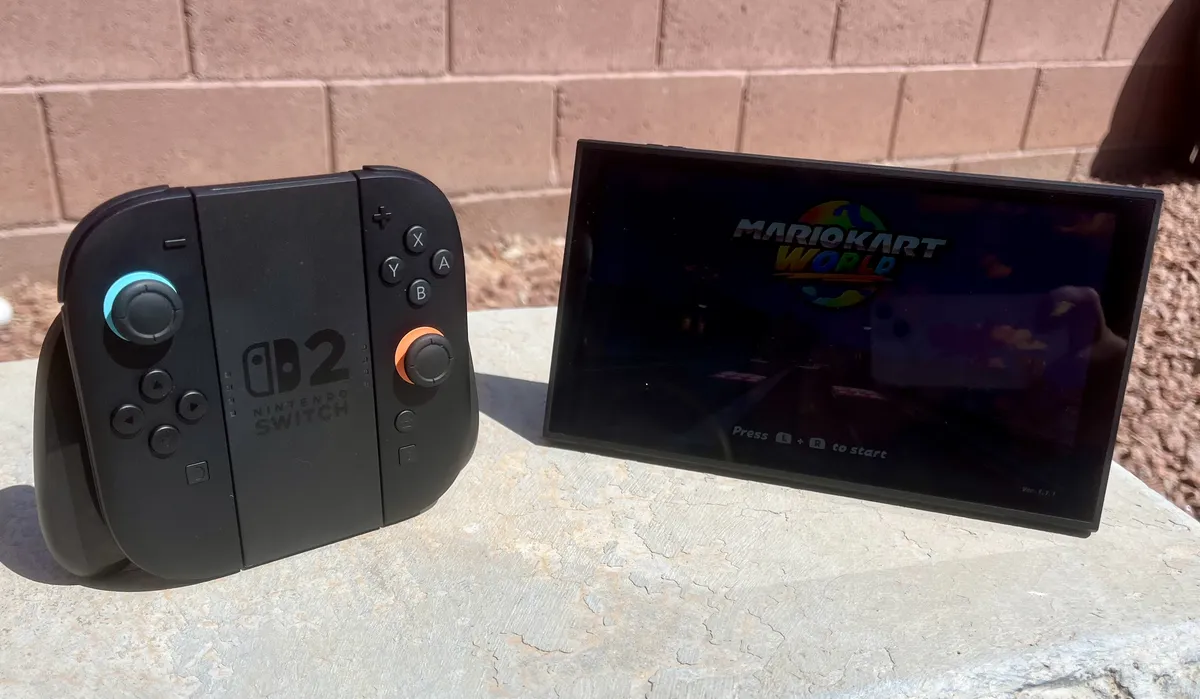 Nintendo Switch 2 dim outdoors screen