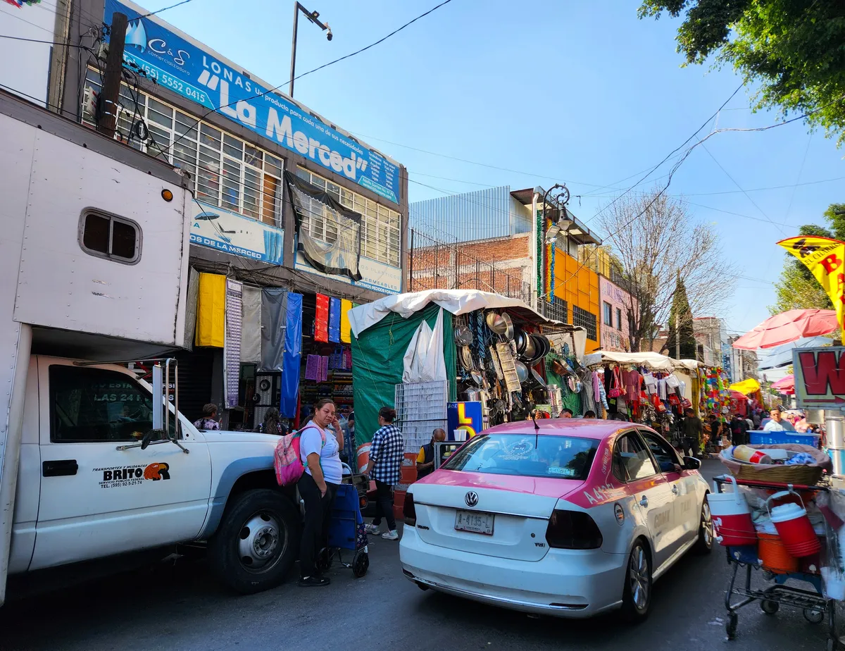 la merced_loganletsgo