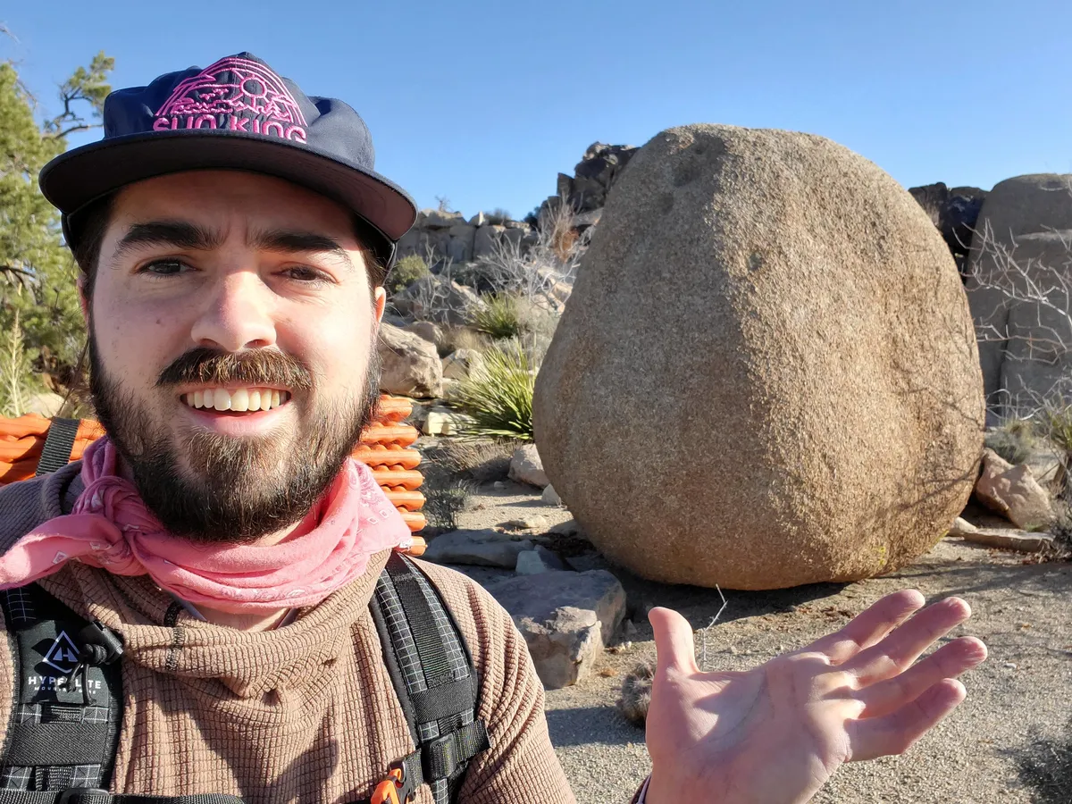 loganletsgo joshua tree boulder