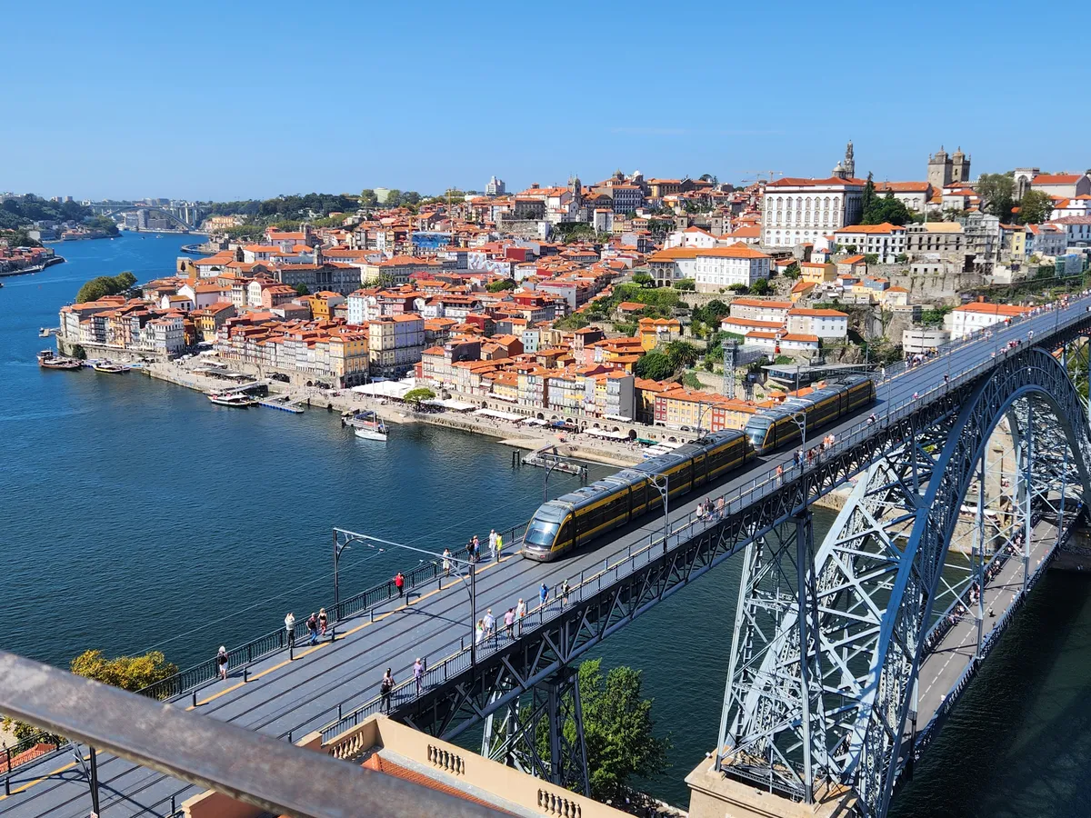 loganletsgo porto bridge