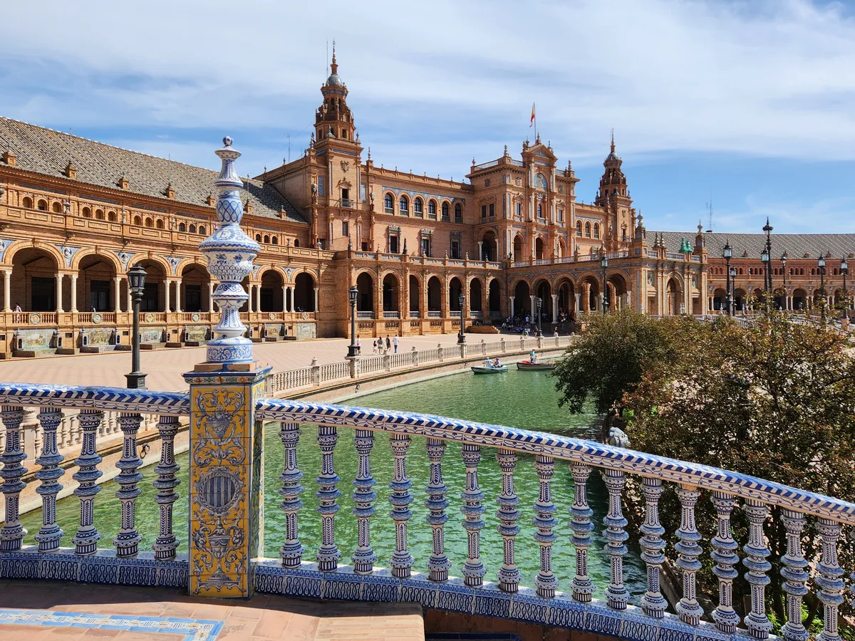 loganletsgo seville palace