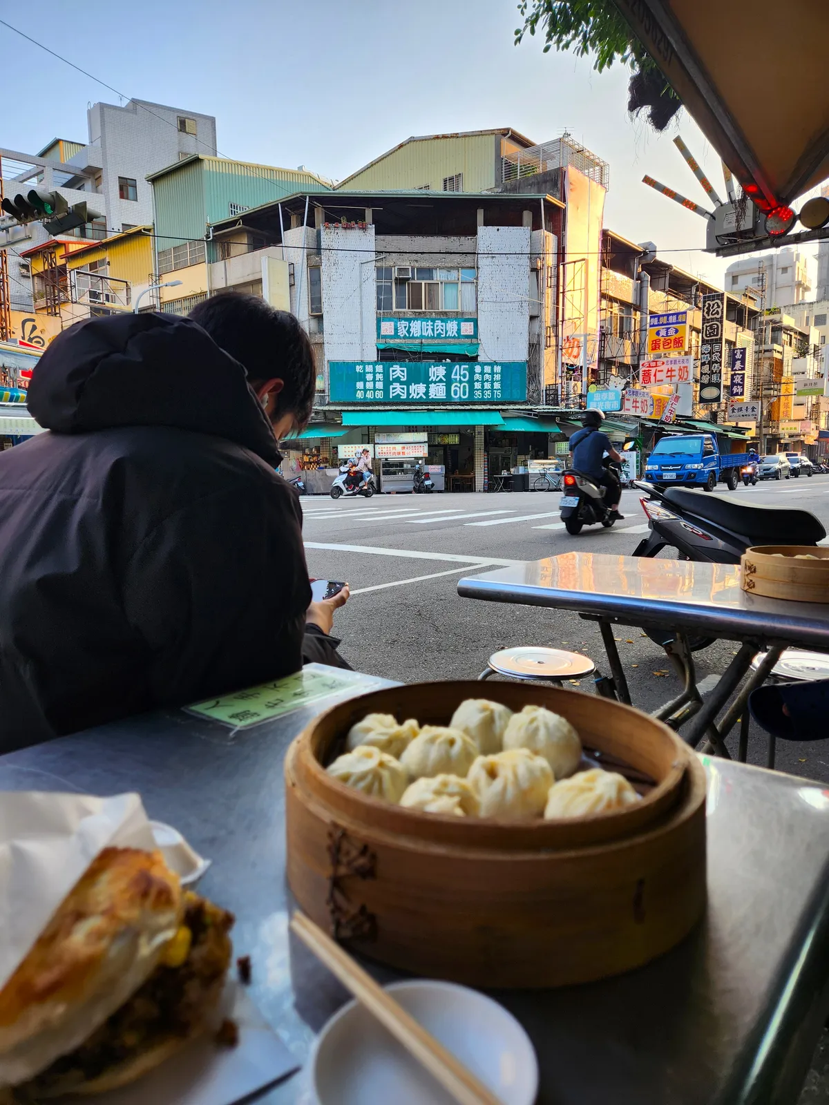 taichung snack loganletsgo