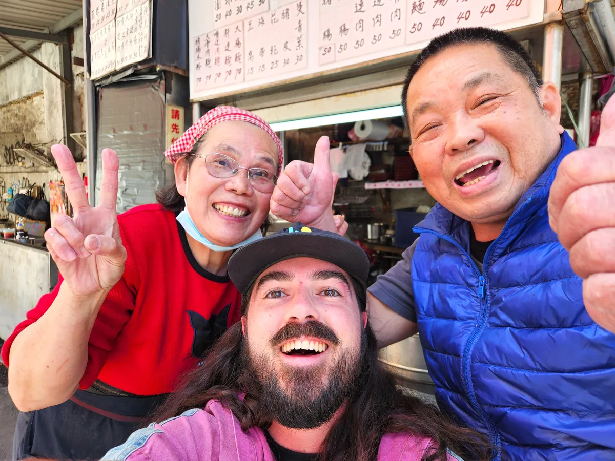 taipei cooks selfie loganletsgo