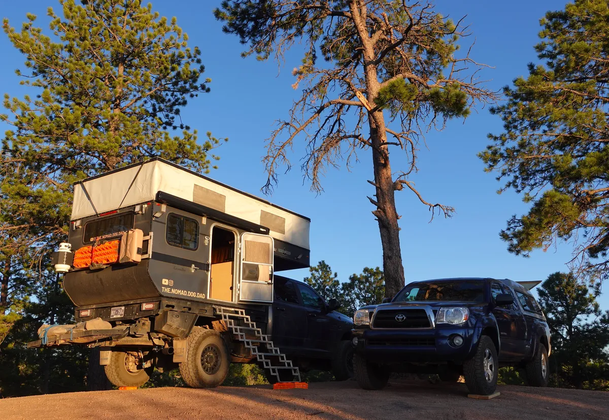 two trucks_loganletsgo