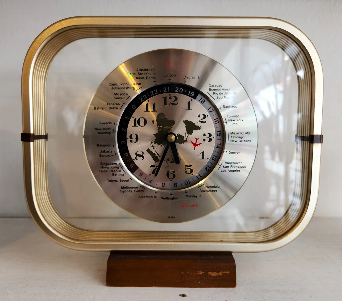 vintage world clock loganletsgo