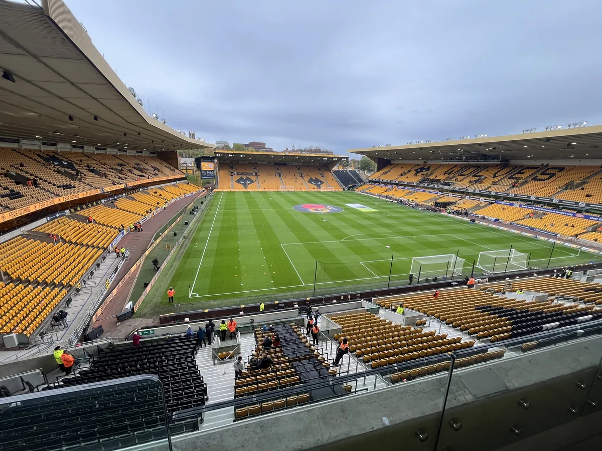 Molineux pre kick-off