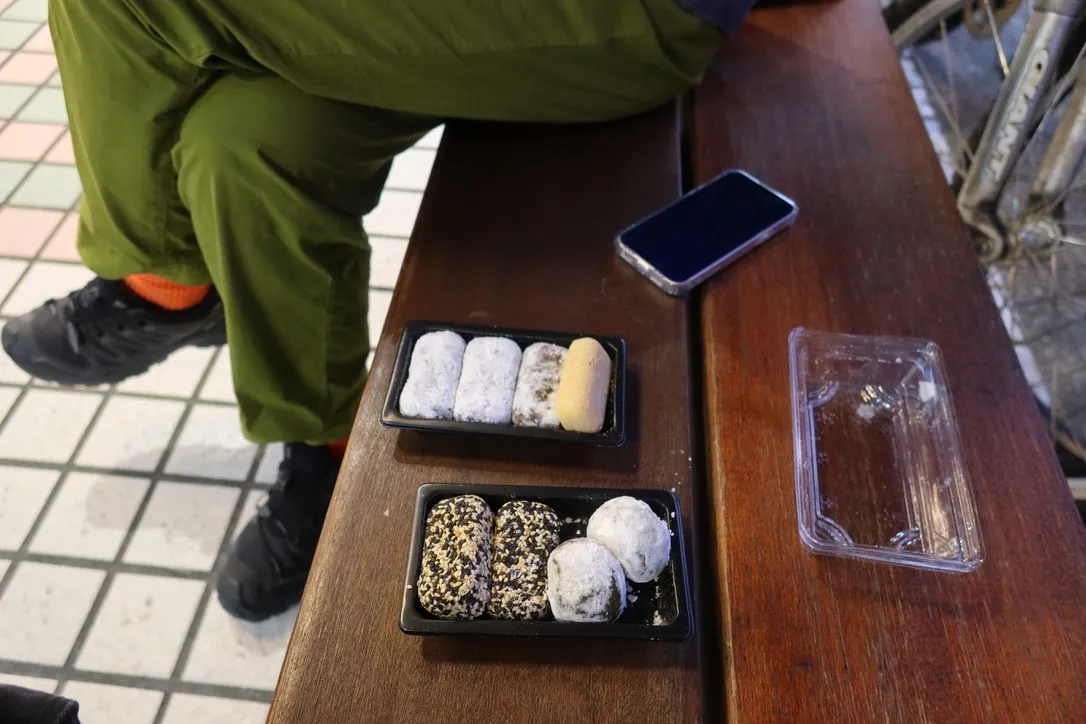 07A4A7FF-01D6-44F2-B3B2-A7285A72054D_1_105_c