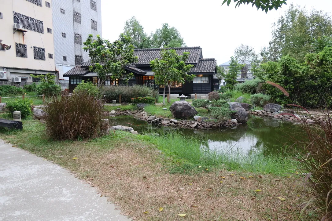 269D2345-79FC-4B62-B0D6-CF2C210F255B_1_105_c