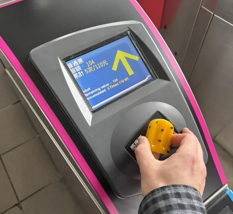 76833769-CB46-4D91-92E8-FBF6CD828702_1_105_c