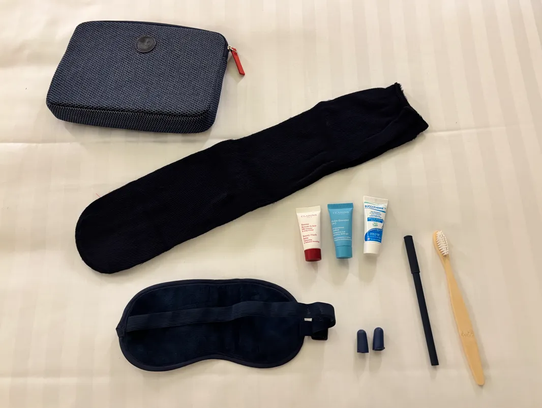 02 AF Amenity Kit
