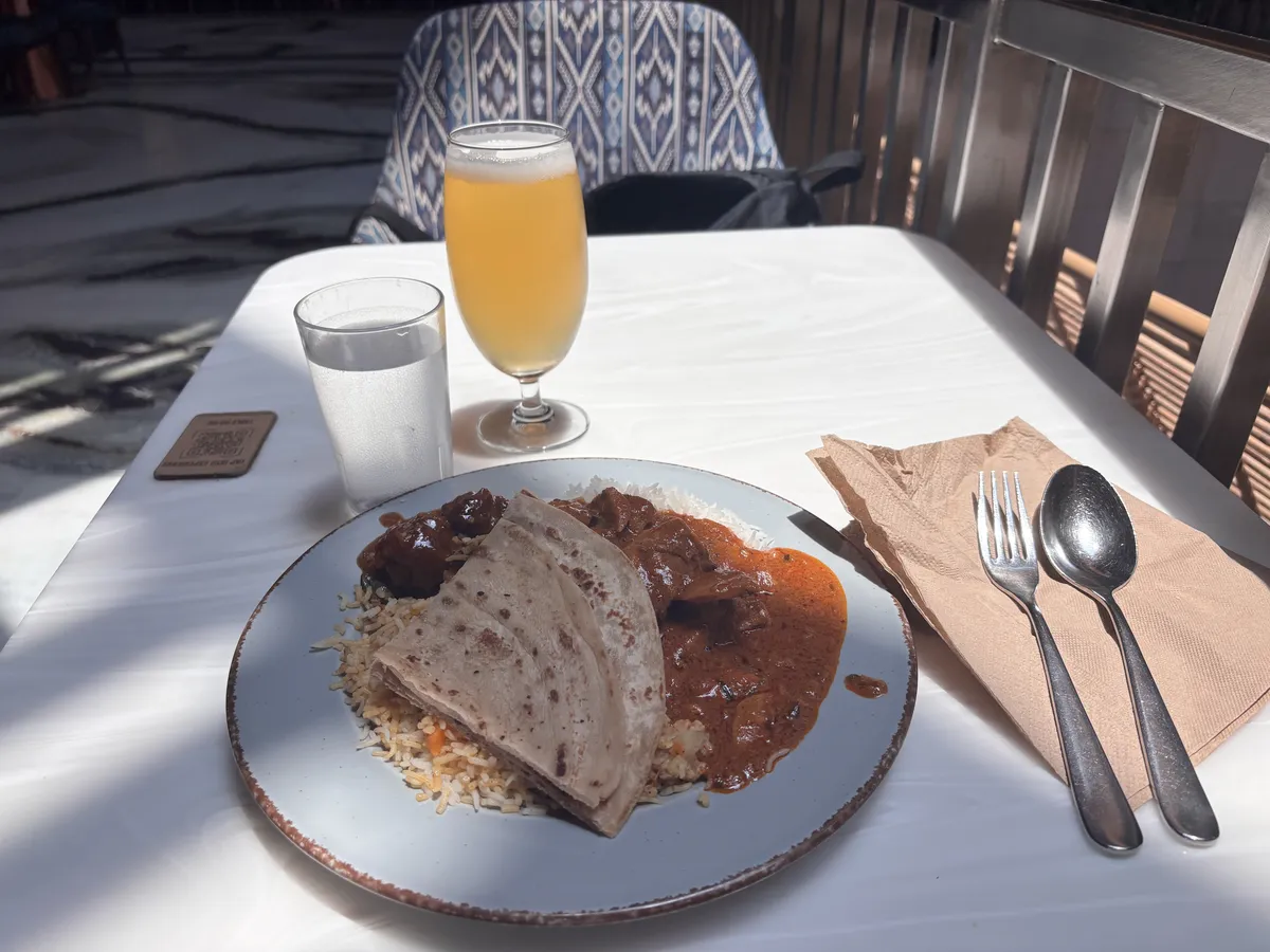 1LoungeFood