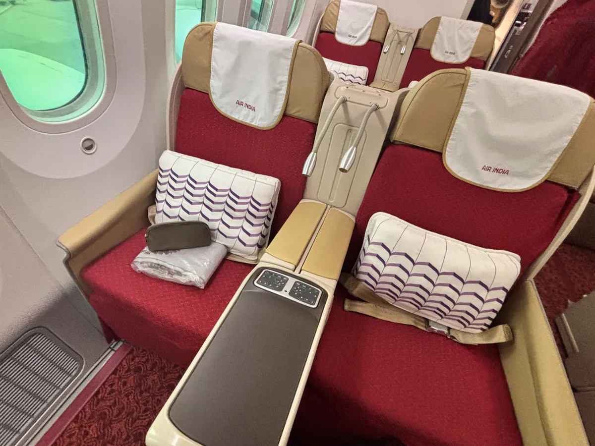 2 Seat View