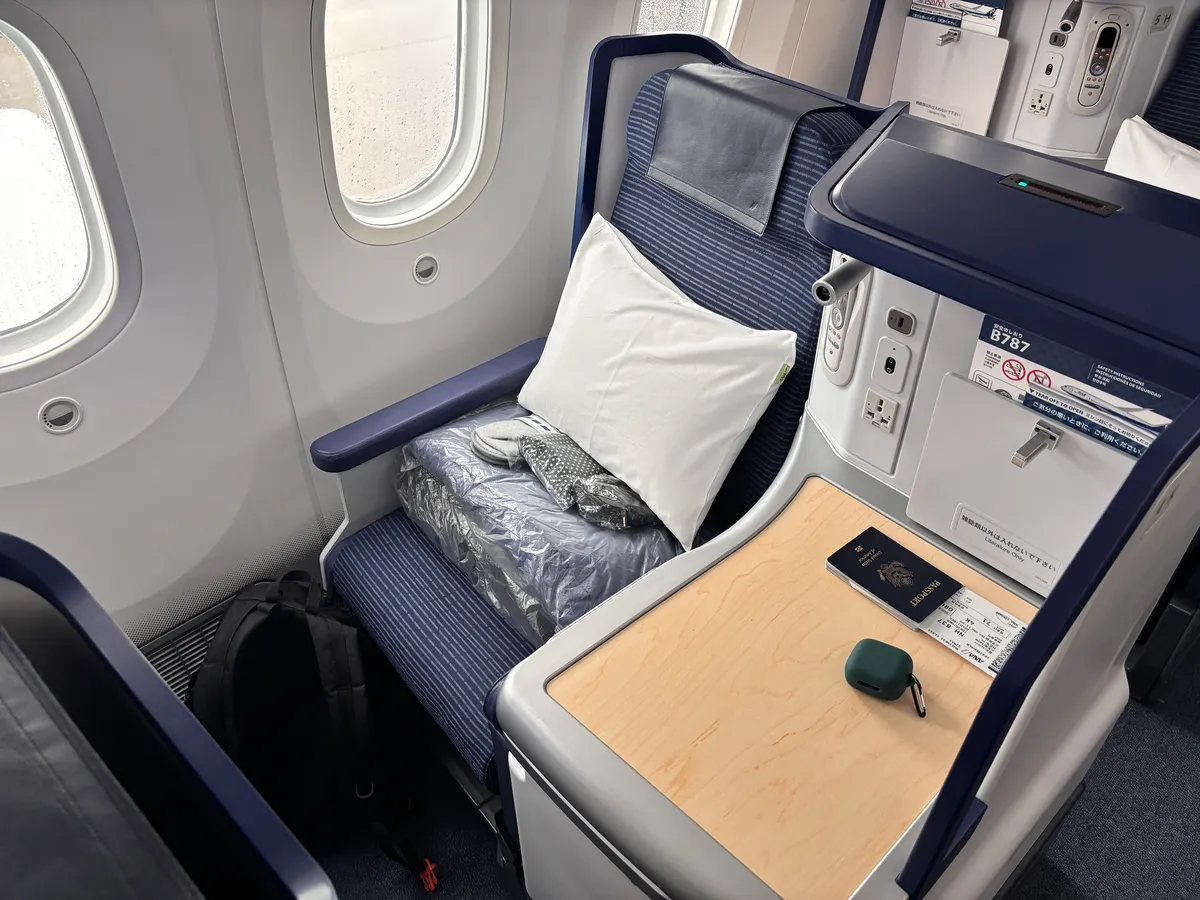 3Seat View Side