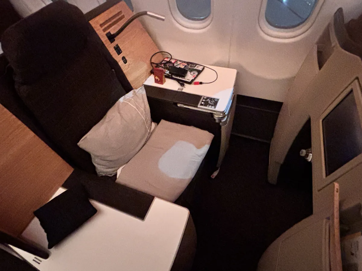 Swiss A330 Throne 2