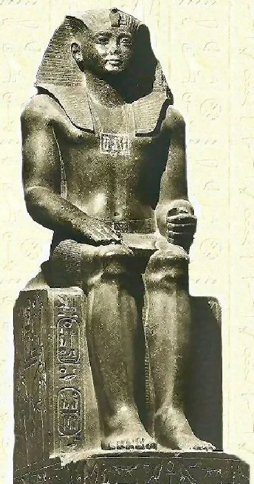 上图：古埃及第十二王朝法老辛努塞尔特二世（Senusret II ，希腊人称之位Sesostris II）坐像。辛努塞尔特二世于主前1897-1878年在位）。据历史记载，他在埃及大规模修建水利工程。根据圣经，主前1886年，约瑟30岁出任法老宰相，在七个丰年里兴修粮仓，与辛努塞尔特二世的历史正好符合。