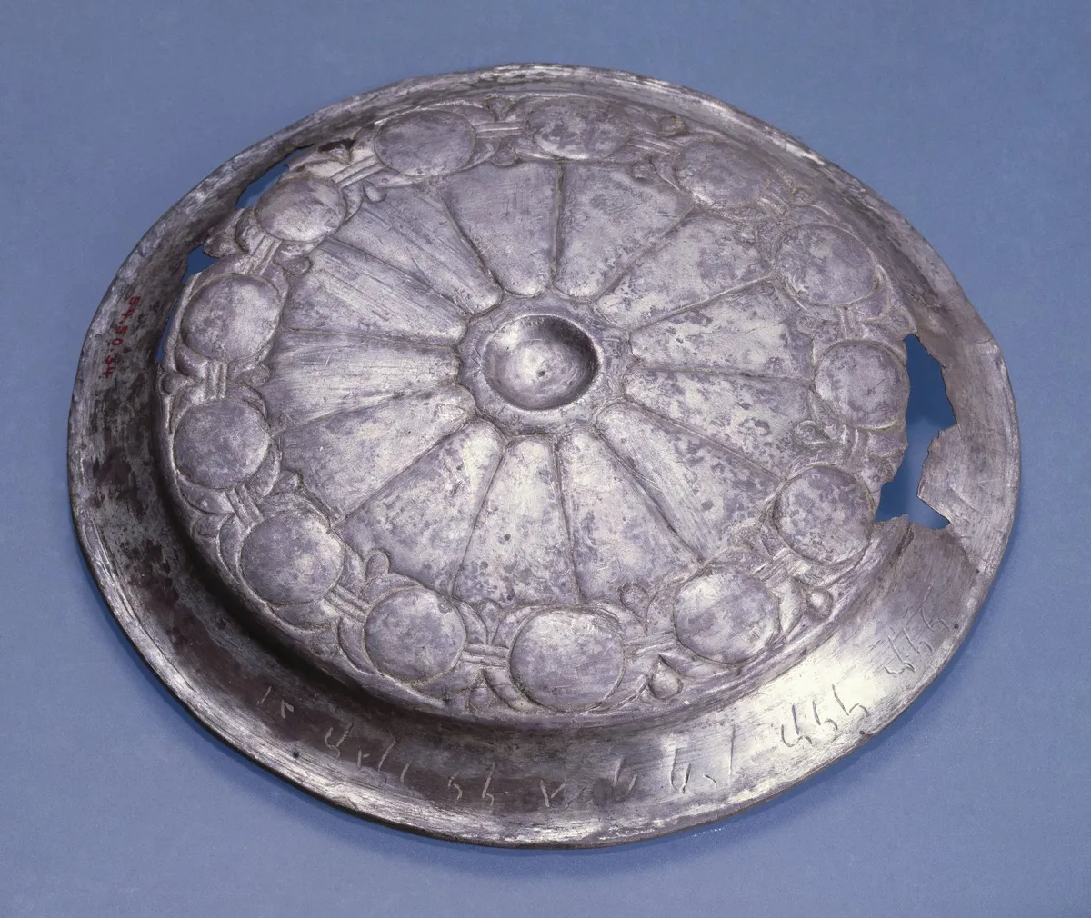 inscribed-phiale