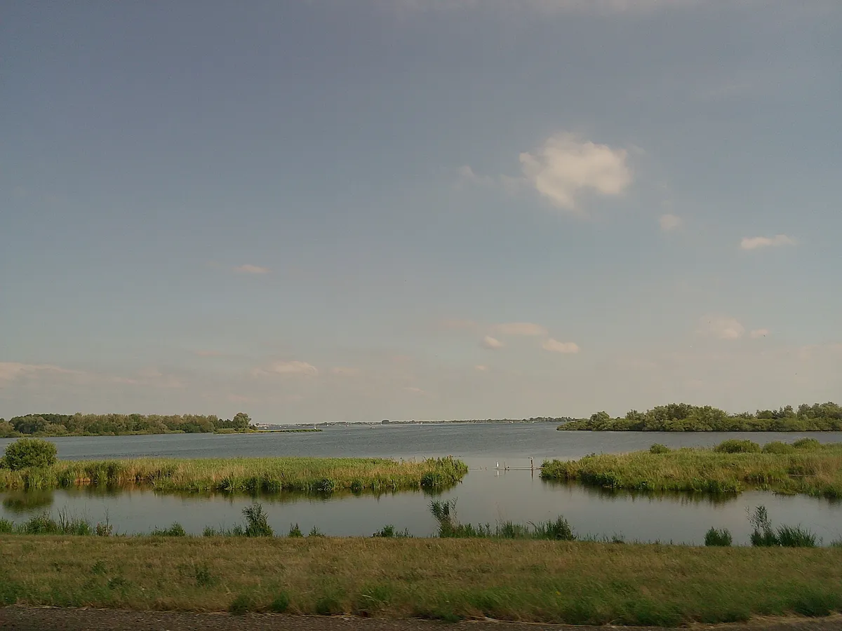 the lake next to the freeway