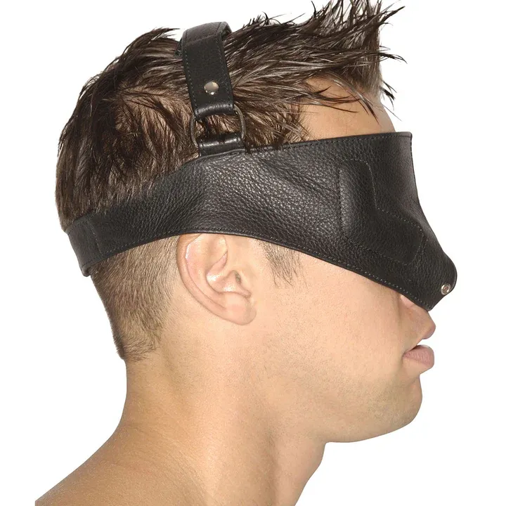 blindfold01