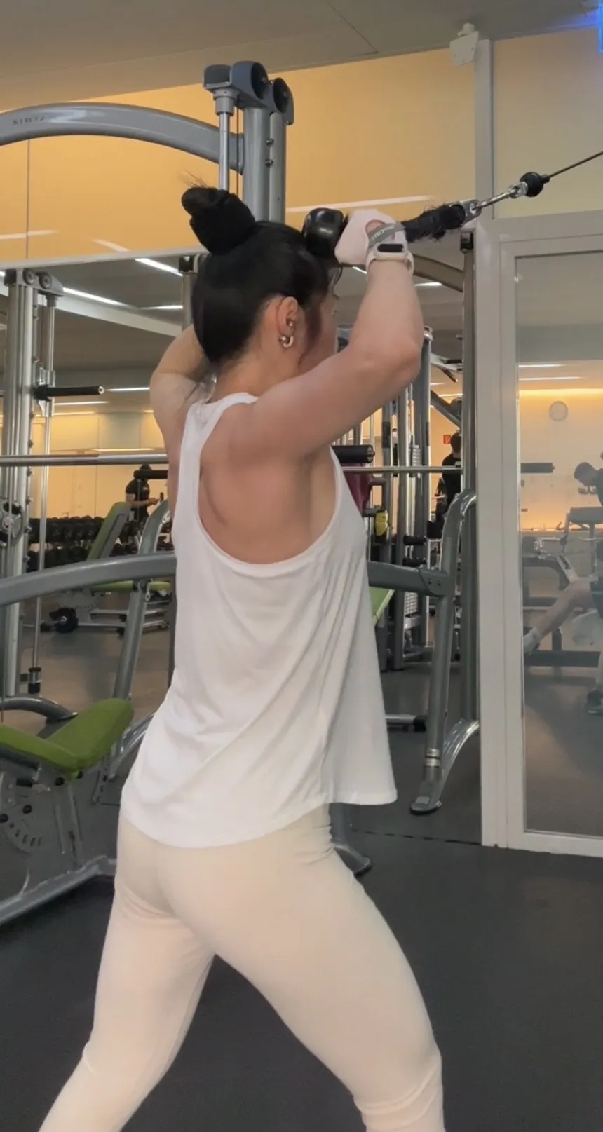 20260509 face pull back view