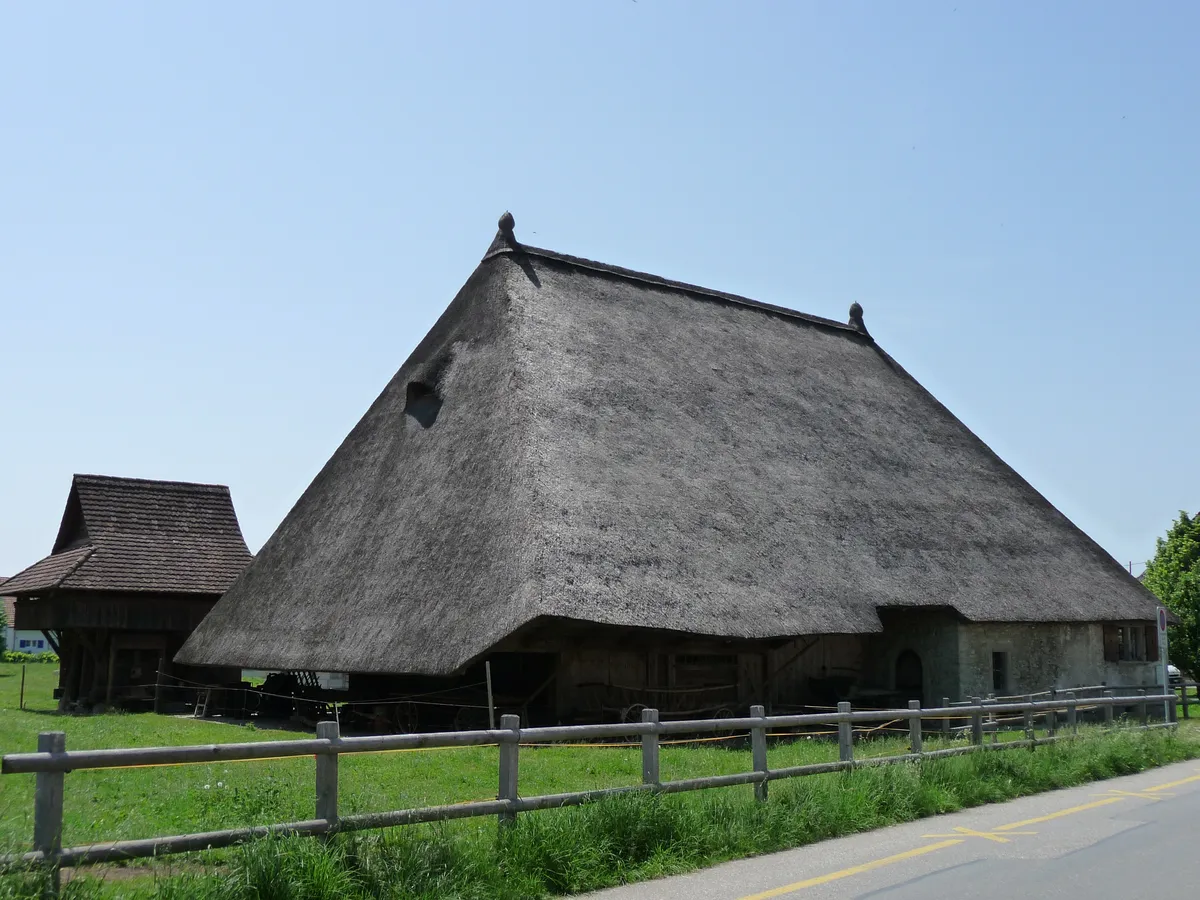 Strohdachhaus_Muhen