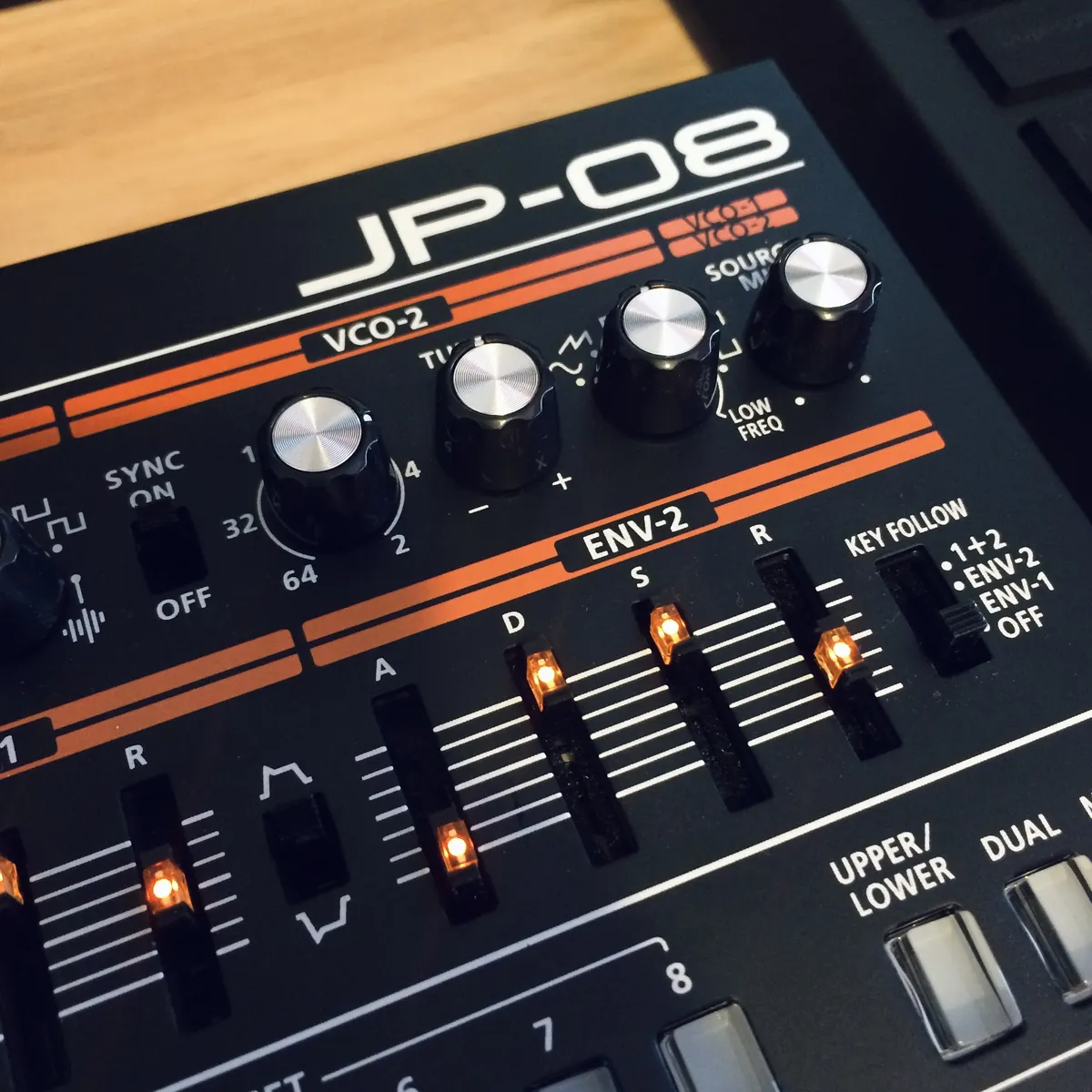 Roland JP08