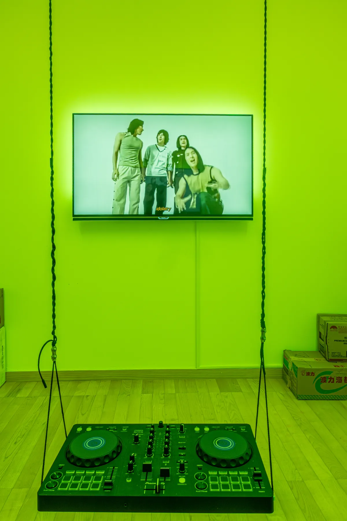 compressed_90sKids_Locarno-145