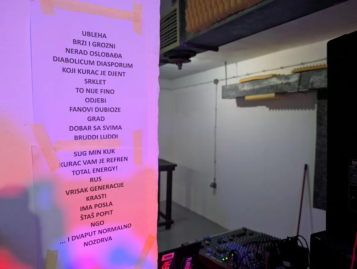 PXL_20260314_195250843