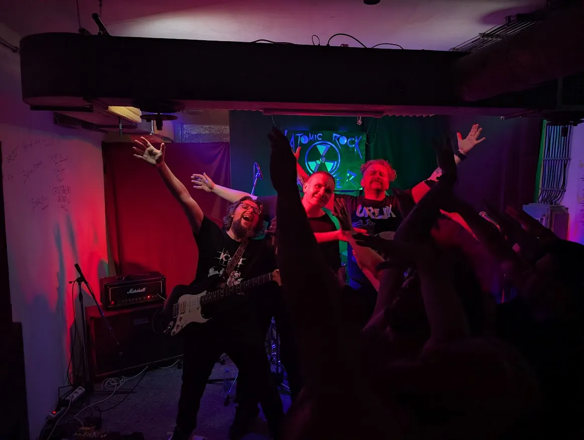 PXL_20260314_212644404