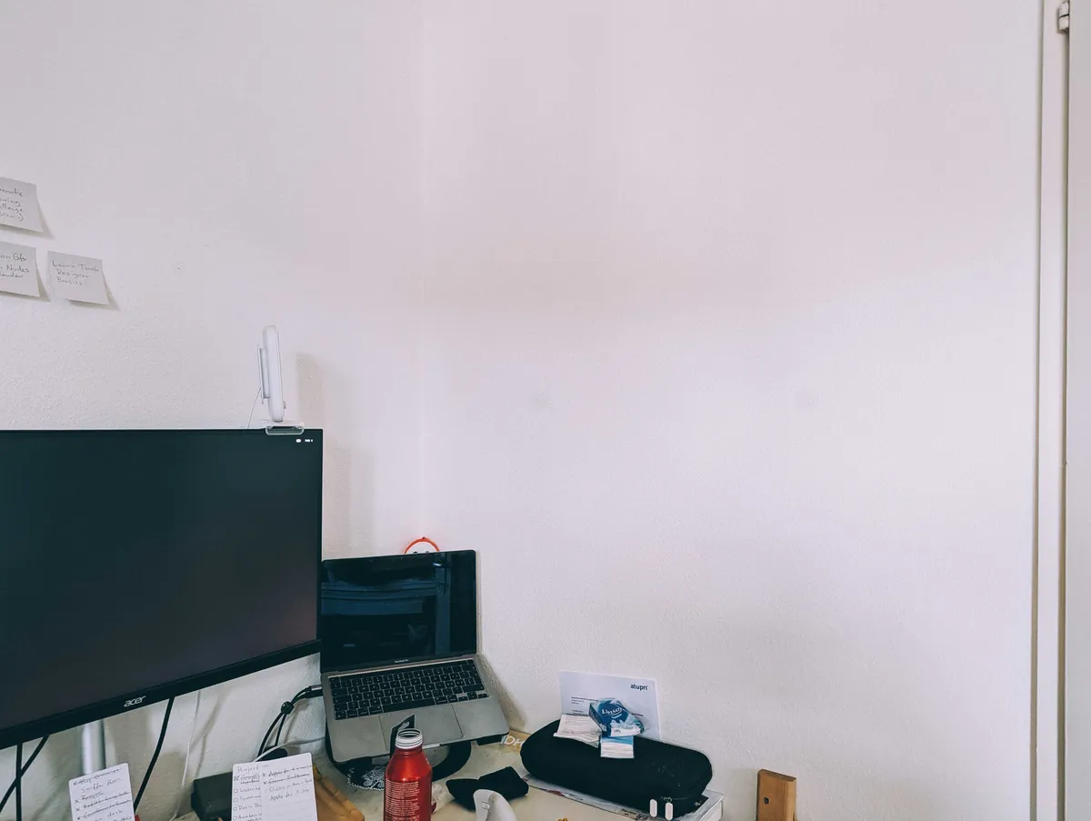 A plain white wall, no holes in sight.