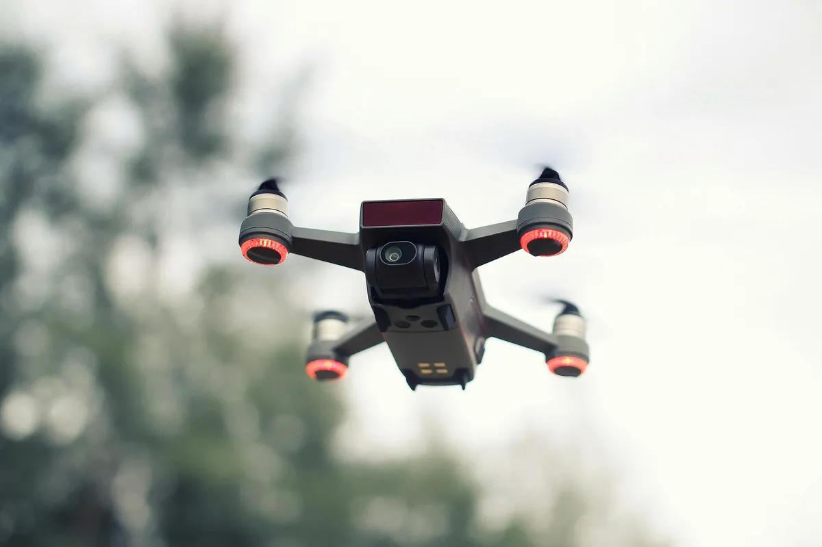 dron_cc0