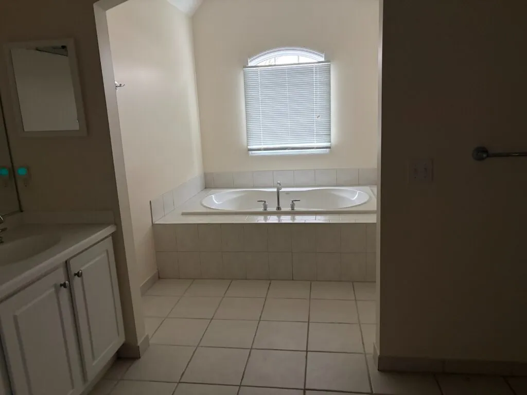 imgi_15_CE46290E-CB01-418D-9FA0-FBEE4AB233A1-1024x768