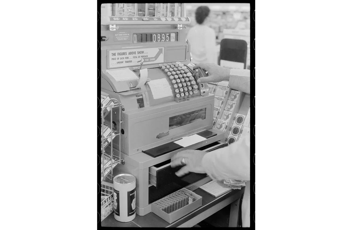 bear-images.sfo2.cdn.digitaloceanspaces.com image