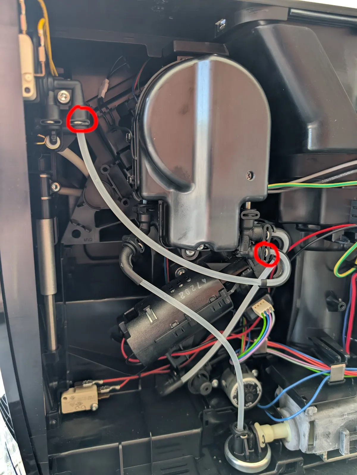 View of Jura E4 with side panel removed